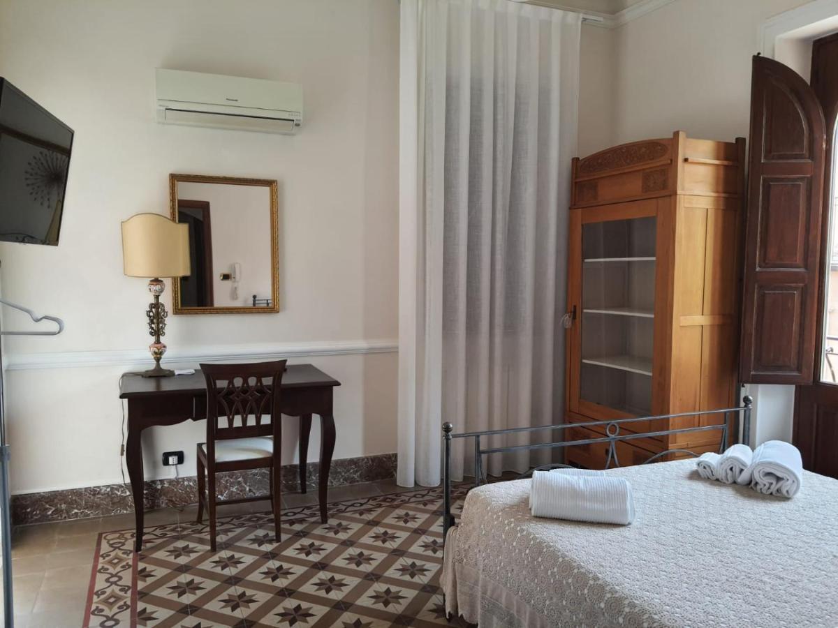 Appartamenti Via Lombardo Giardini-Naxos Extérieur photo